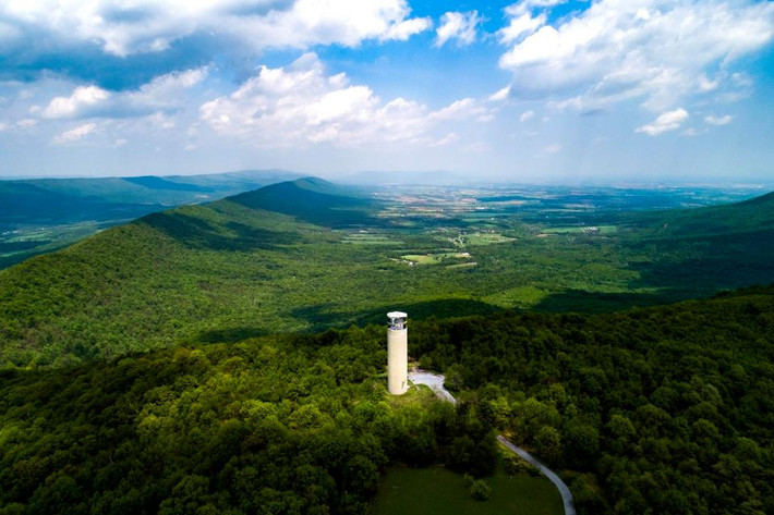 Phần còn lại của tháp Cannonball ở Pennsylvania.