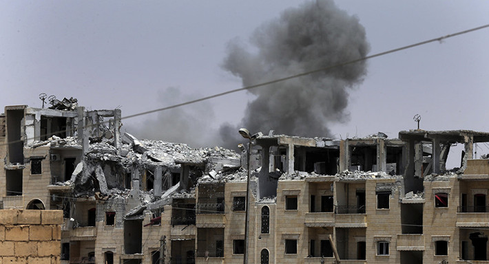 Tuy nhiên, theo thông tin mới nhất, một nguồn tin sự Syria ngày 22/6 khẳng định liên quân Mỹ không phải là lực lượng đã ném bom quân chính phủ Damascus ở miền nam Syria tối 21/6. Ảnh: AP.