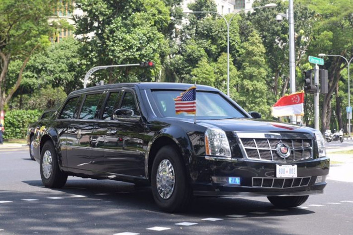 Theo Straits Times, vào khoảng 11h45 sáng 11/6 (giờ địa phương), Tổng thống Donald Trump và phái đoàn Mỹ đã rời khách sạn Shangri-La để tới gặp Thủ tướng Singapore Lý Hiển Long tại Dinh Tổng thống Istana. Ảnh: ST.