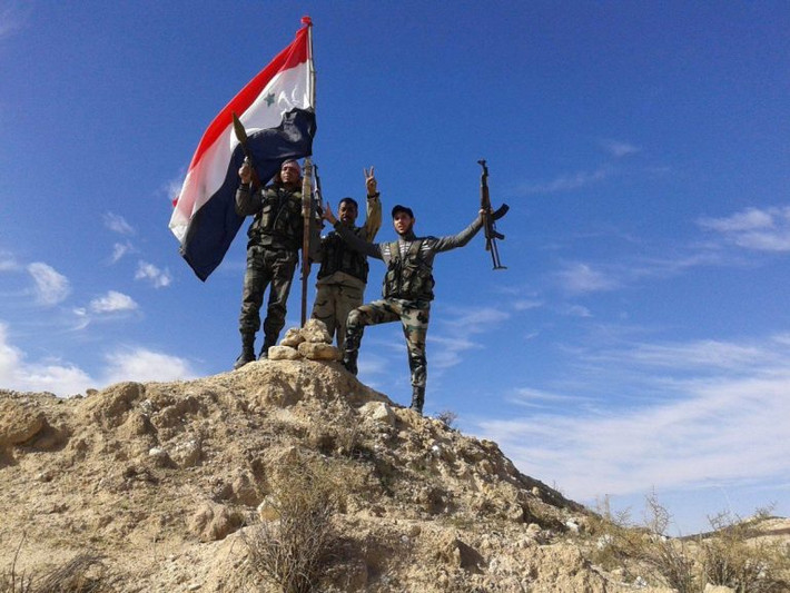 Trong diễn biến khác trên chiến trường Syria, tại tỉnh Idlib, nhóm phiến quân HTS hứng chịu tổn thất nặng nề trong đợt tấn công quy mô lớn thất bại nhằm vào lực lượng NDF tại thị trấn bị bao vây Al-Fouaa và Kafraya. Ảnh: AMN.
