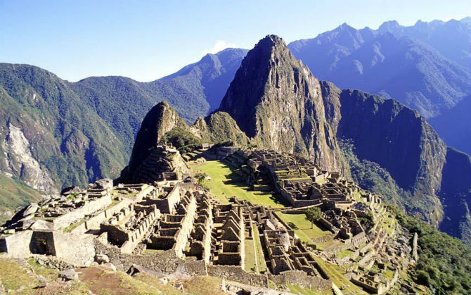 Bị thế giới bên ngoài quên lãng từ nhiều thế kỷ, khu tàn tích Machu Picchu ở Peru đã thu hút sự chú ý của thế giới nhờ công nhà khảo cổ học Hiram Bingham năm 1911. Khu di tích Inca này trở thành một trong những địa điểm du lịch nổi tiếng nhất thế giới. Năm 1983, UNESCO công nhân khu tàn tích Machu Picchu là di sản thế giới.