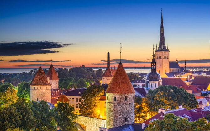 Tallinn là thủ đô đồng thời là thành phố lớn nhất của Estonia. Phố cổ của Tallinn đã được UNESCO đưa vào danh sách Di sản thế giới.