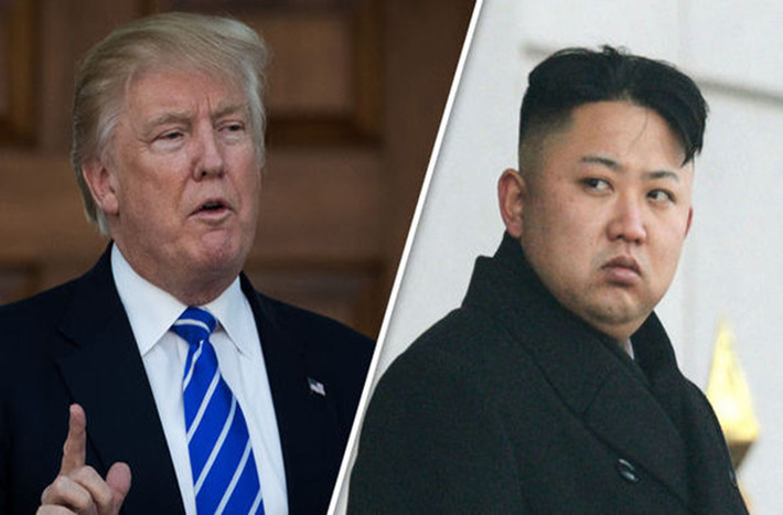 “Tại sao ông Kim Jong-un lại xúc phạm tôi khi gọi tôi là ‘ông già’ trong khi tôi chưa bao giờ chê ông ấy ‘lùn và béo’? Tôi đã cố gắng để trở thành bạn của ông ấy và có thể một ngày nào đó điều này sẽ xảy ra”, Tổng thống Trump viết trên twitter ngày 11/11/2017. Ảnh: Getty.