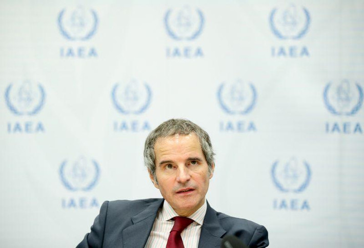 Theo IAEA, việc xả nước thải của Nhật Bản là phù hợp với thông lệ quốc tế và khả thi về mặt kỹ thuật. "Tôi tin tưởng rằng chính phủ (Nhật Bản) sẽ tiếp tục tương tác với tất cả các bên một cách minh bạch và cởi mở trong quá trình thực hiện quyết định này", Tổng Giám đốc IAEA Rafael Grossi (ảnh) nhấn mạnh. Ảnh: Reuters.