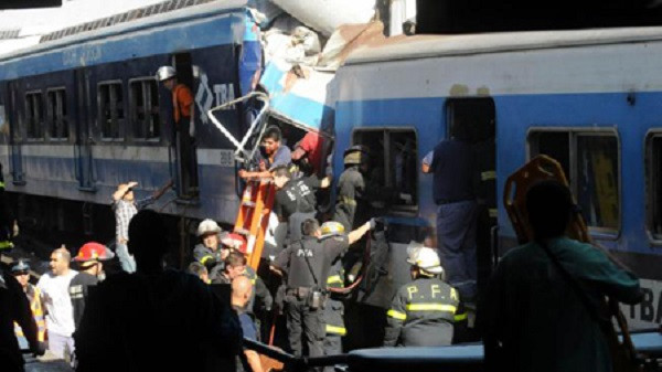 Ngày 22/2/2012: Một đoàn tàu đâm vào trạm dừng ở nhà ga tại Buenos Aires, Argentina, làm 51 người chết và hơn 700 người bị thương.
