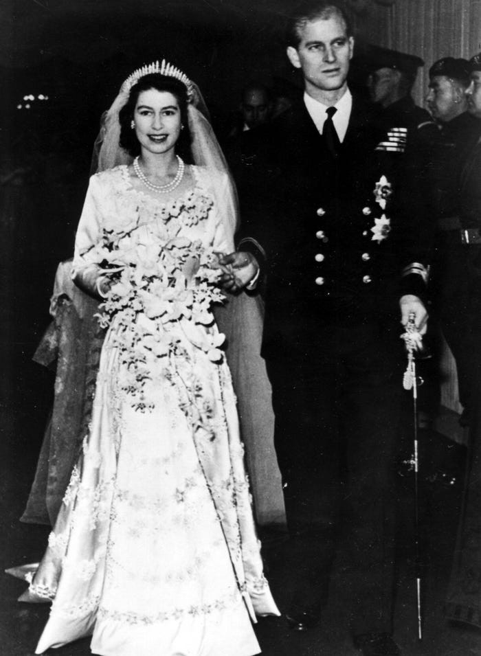 Ngày 20/11/1947, Nữ hoàng Elizabeth II kết hôn với Hoàng thân Philip trong lễ cưới được tổ chức tại Tu viện Westminster.