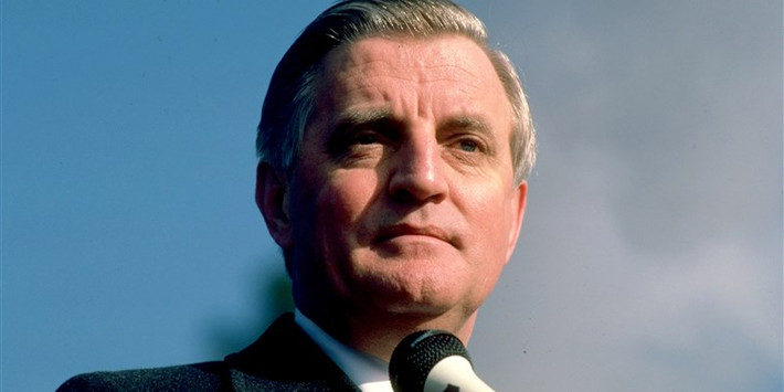 Cựu Phó Tổng thống Mỹ Mondale từng giảng dạy tại Trường Hubert H. Humphrey của Đại học Minnesota. Ảnh: NBC News.