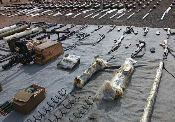 Các binh sĩ Syria đã phát hiện và thu giữ một lượng lớn vũ khí và các thiết bị vệ tinh do Mỹ sản xuất cùng nhiều thiết bị y tế, thuốc men có nguồn gốc từ Israel.