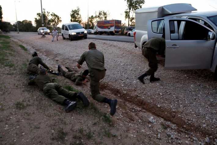 Trước đó, ngày 10/11, hai chỉ huy của phong trào Hamas và 4 người Palestine đã thiệt mạng trong cuộc đụng độ dữ dội với lực lượng đặc nhiệm Israel ở Dải Gaza. Ảnh: Reuters.