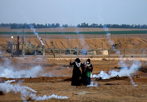 Người dân Palestine vẫn tiếp tục tổ chức các cuộc biểu tình ở khu vực biên giới Dải Gaza-Israel. Ảnh: FNA.