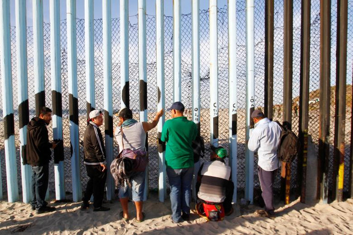 Bức tường biên giới ngăn người nhập cư vào Mỹ ở Tijuana, Mexico.
