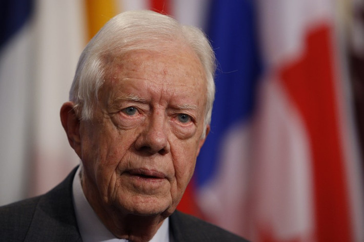 Đáp trả, cũng trong tháng 11/1979, Tổng thống Mỹ khi đó là ông Jimmy Carter đã ký một sắc lệnh hành pháp đóng băng toàn bộ tài sản của chính phủ Iran tại Mỹ và bắt đầu áp đặt các lệnh trừng phạt nhằm vào Iran. Ảnh: Daily Kos.