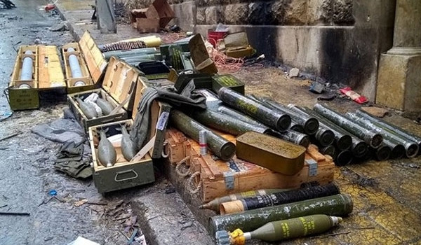 Một phóng viên SANA đưa tin, Quân đội Syria đang thực hiện chiến dịch quân sự nhằm truy quét các tay súng IS còn lại vẫn lẩn trốn trong khu Al-Mayadeen. Ảnh: FNA.