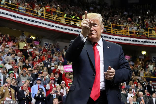 Trước đó, ngày 4/11, Tổng thống Trump đã tổ chức cuộc vận động cho ứng viên Đảng Cộng hòa tại bang Tennessee. Ảnh: Reuters.