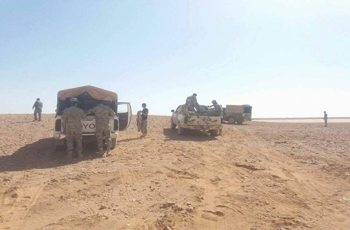 Theo Al Masdar News, ngày 12/11, Quân đội Syria, do Sư đoàn 4 dẫn đầu, đã tiến quân vào vùng núi chiến lược al-Safa từ hai trục nhằm tiêu diệt nhóm khủng bố IS. Ảnh: AMN.