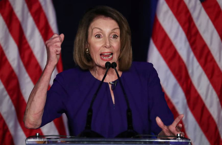 Trong bức thư, bà Pelosi nhấn mạnh về mục tiêu hai năm sắp tới của bà là khôi phục vai trò cần có của Hạ viện Mỹ, bao gồm đại diện cho tiếng nói mạnh mẽ và độc lập của người dân Mỹ, tối đa hóa khả năng và sự sáng tạo của toàn bộ các nghị sĩ. Ảnh: JT.