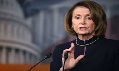 “Công bằng mà nói, bà Nancy Pelosi xứng đáng được phe Dân chủ bầu làm Chủ tịch Hạ viện. Bà ấy xứng đáng nhận được lòng tôn kính lớn lao này”, ông Trump viết trên trang Twitter. Ảnh: Observer.com.