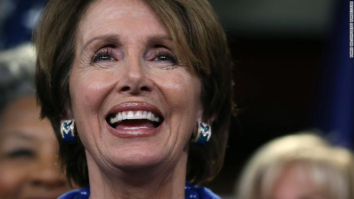 Bà Pelosi cũng nhấn mạnh những ưu tiên trong chương trình nghị sự của Đảng Dân chủ sẽ bao gồm cải thiện hệ thống chăm sóc y tế, tăng lương cho người lao động Mỹ,...Ảnh: CNN.