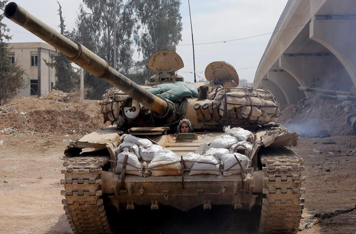 Tại tỉnh Aleppo, giao tranh ác liệt cũng đã xảy ra giữa lực lượng chính phủ Syria và nhóm phiến quân HTS ở vùng nông thôn phía nam tỉnh này. Ảnh: alaraby.co.uk.