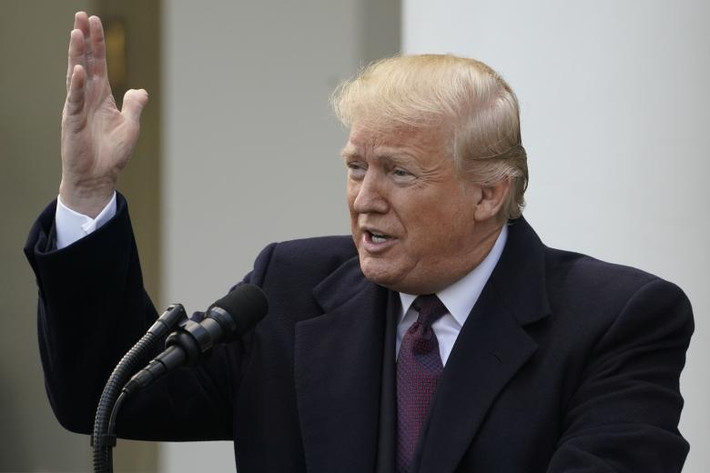 Tổng thống Trump đã có bài phát biểu trong lễ xá tội gà tây ở Nhà Trắng. Ảnh: Reuters.