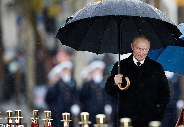 Được biết, theo kế hoạch, Tổng thống Mỹ Trump và Tổng thống Nga Putin sẽ có cuộc gặp ngắn bên lề lễ kỷ niệm ngày kết thúc Thế chiến I, với nội dung cuộc gặp dự kiến tập trung vào vấn đề Hiệp ước hạt nhân INF. Ảnh: Getty.