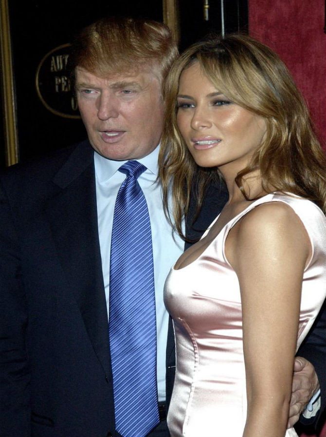 Vợ chồng ông Donald Trump trong một bức ảnh chụp tại New York ngày 23/6/2005.