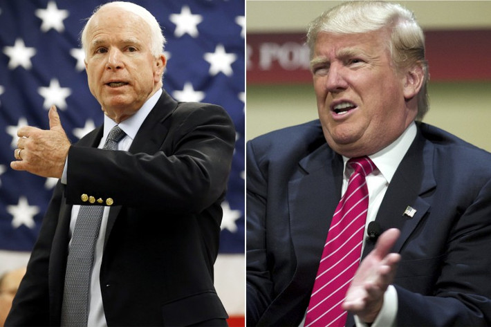 Trước đám đông tại Iowa hồi tháng 7/2015, Donald Trump, ứng viên Tổng thống Mỹ của Đảng Cộng hòa, có những lời lẽ chê bai Thượng nghị sĩ Arizona John McCain, tuyên bố ông McCain không phải là một người hùng thời chiến.