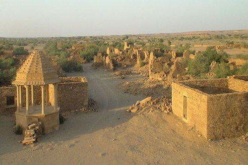 Thị trấn cổ Kuldhara 500 tuổi từng là nơi sinh sống của 1.500 người. Tuy nhiên, thành phố này đã biến mất bí ẩn chỉ sau một đêm.
