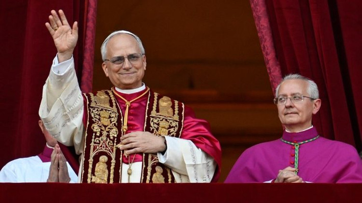 Sau đó, ông được gửi đến Rome để học giáo luật tại Đại học Giáo hoàng Saint Thomas Aquinas và được thụ phong linh mục vào tháng 6/1982. Ông từng giảng dạy luật giáo luật tại chủng viện ở Trujillo, Peru. Ảnh: Vatican News.