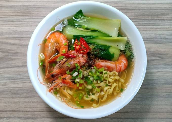 - Ăn kèm các loại rau củ như: giá đỗ, rau xanh, kim chi, cải chua … Theo nhu cầu dinh dưỡng khuyến nghị cho người Việt Nam của Bộ Y tế thì mỗi 1.000 kcal ăn vào cần 14g chất xơ. Ảnh minh họa.