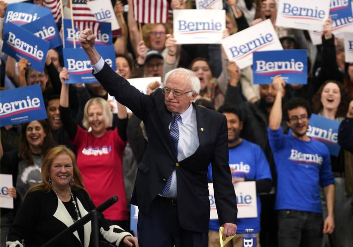 Thượng nghị sĩ Sanders cho biết: "Chiến dịch của chúng tôi đang tiếp cận thành công với tầng lớp lao động, người trẻ tuổi, cộng đồng người da màu và những tất những người tin vào chính phủ khoan dung và công lý. Đó là liên minh giành chiến thắng trong cuộc bầu cử".