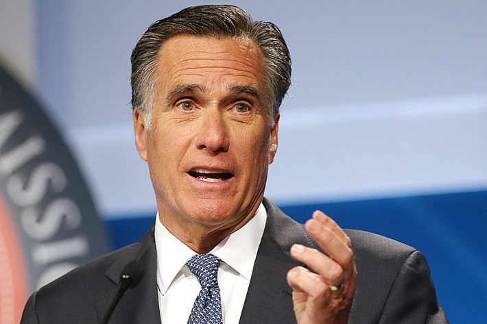 Ông Romney nhận bằng đại học từ trường Đại học Brigham Young năm 1971, sau đó tốt nghiệp bằng kép Thạc sĩ Quản trị kinh doanh từ Trường Luật Harvard và Trường Kinh doanh Harvard năm 1975. Ảnh: DN.