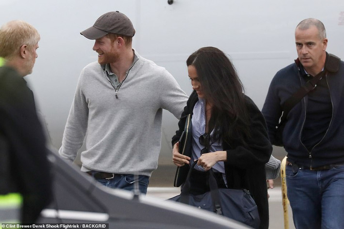 Hoàng tử Harry và Công nương Meghan dường như rất thoải mái và thư giãn khi có mặt tại Canada.