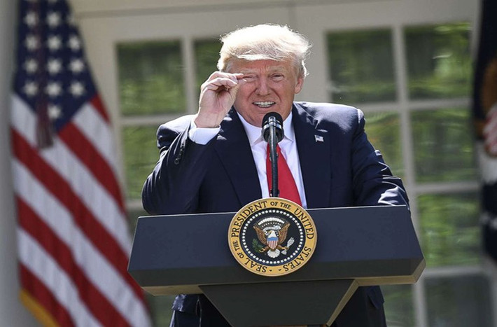 Tháng 6/2017, Tổng thống Trump thông báo quyết định sẽ rút Mỹ khỏi Thỏa thuận chống biến đổi khí hậu Paris.