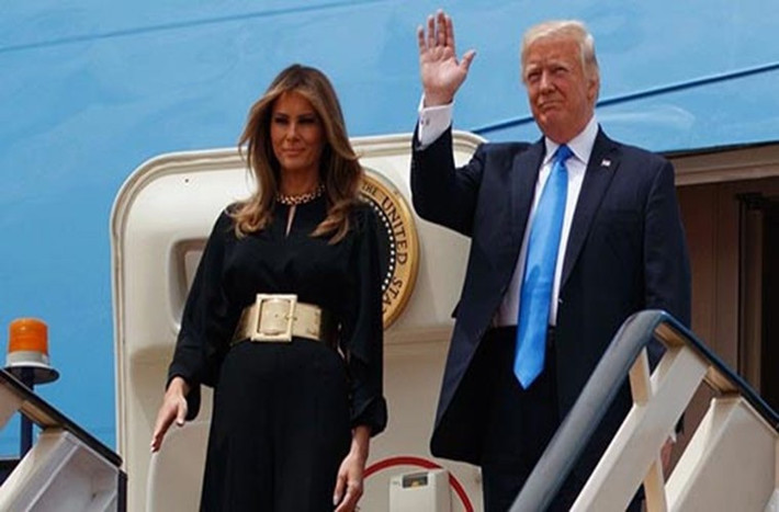 Vào tháng 5/2017, ông Trump đã có chuyến công du đến Trung Đông lần đầu tiên trên cương vị người đứng đầu nước Mỹ.