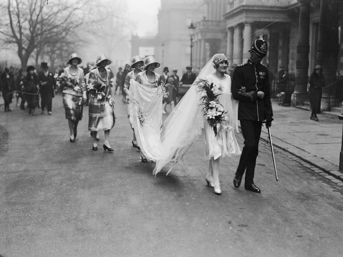Một đám cưới ở London năm 1928.