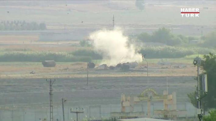Cùng lúc, hãng thông tấn SANA của Syria đưa tin, các chiến binh SDF đang dần rút khỏi Ras al-Ain và Tal Abyad.