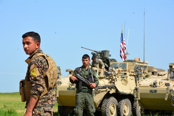 Lực lượng người Kurd cuối cùng giành quyền kiểm soát 1/4 diện tích đất đai Syria, bao gồm hầu hết biên giới với Thổ Nhĩ Kỳ cùng các khu vực tập trung chủ yếu dân Ả rập và các nhóm dân tộc khác. Ảnh: NYT.