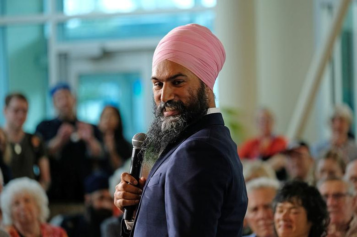 Lãnh đạo Đảng Dân chủ mới Jagmeet Singh phát biểu về vấn đề chăm sóc sức khỏe tại khuôn viên trường Đại học Community trong cuộc vận động tranh cử ở Halifax, Nova Scotia, ngày 23/9.
