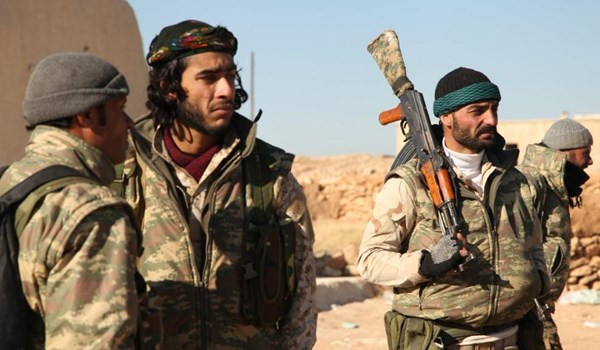 Cùng ngày, chính quyền người Kurd ở Đông Bắc Syria kêu gọi người dân bảo vệ khu vực này trước cuộc tấn công sắp tới của Thổ Nhĩ Kỳ. Ảnh: FNA.