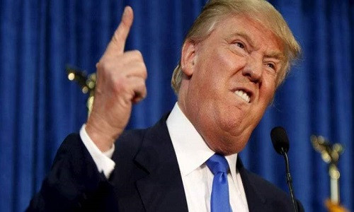 Ngày 29/9, Tổng thống Trump cho biết muốn gặp người tố giác ông về vụ bê bối liên quan đến cuộc điện đàm giữa ông và Tổng thống Ukraine Volodymyr Zelensky hồi tháng 7/2019, đồng thời cảnh báo hậu quả to lớn. Ảnh: Ảnh: RG.