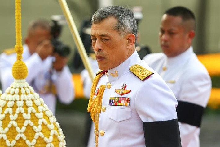 Năm 13 tuổi, ông Vajiralongkorn sang London du học. Ông học ở cả Anh và Australia trước khi được sắc phong làm Hoàng Thái tử vào năm 1972. Ảnh: JT.