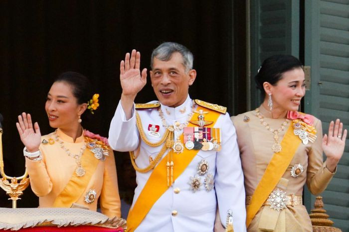 Quốc vương Thái Lan Maha Vajiralongkorn còn được biết đến là một trong những vị vua giàu nhất thế giới với tổng tài sản khoảng 30 tỷ USD. Ảnh: ABC.