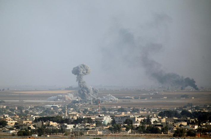 Theo Reuters, chiến dịch này của Thổ Nhĩ Kỳ có thể sẽ vẽ lại bản đồ xung đột tại Syria một lần nữa, là cú giáng mạnh đối với lực lượng người Kurd vốn chiến đấu chống lại phiến quân IS, đồng thời mở rộng quyền kiểm soát lãnh thổ của Ankara tại khu vực biên giới với Syria.