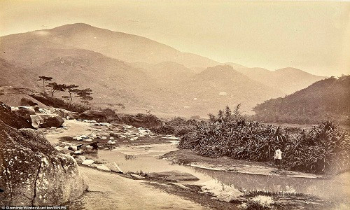 Một khu vực hẻo lánh trong thung lũng Happy cách đây 150 năm. Đầu năm 1840, Quân đội Anh đã thiết lập một doanh trại quân đội trong khu vực này. Tuy nhiên, sau đó khu trại bị đóng cửa do nhiều binh sĩ mắc bệnh sốt rét.