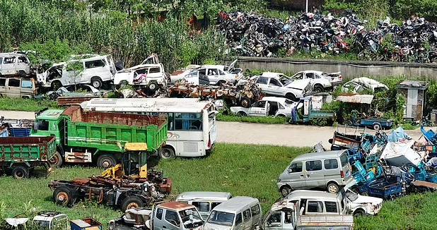 Theo Auto Recycling World, tính đến năm 2019, có 260 triệu phương tiện lưu thông trên đường tại Trung Quốc và 9,1 triệu trong số những phương tiện đó đã lỗi thời.