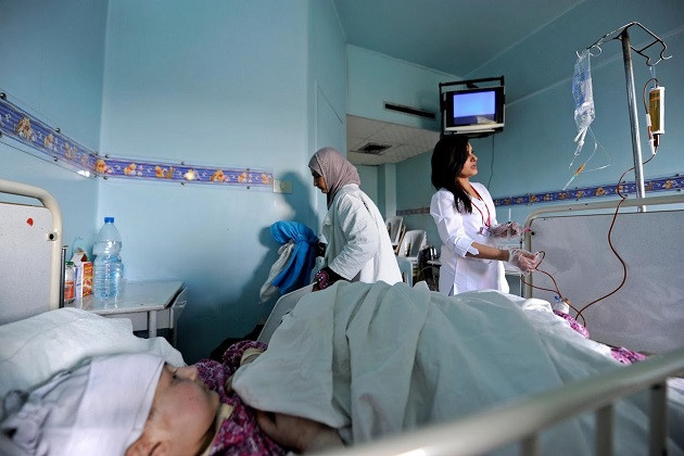 Được biết, sự sụp đổ của dịch vụ chăm sóc y tế ở Syria là một trong những nguyên nhân khiến tuổi thọ của người dân nước này giảm sút.