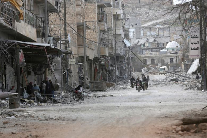 Khung cảnh đổ nát ở thành phố al-Bab sau các cuộc giao tranh.