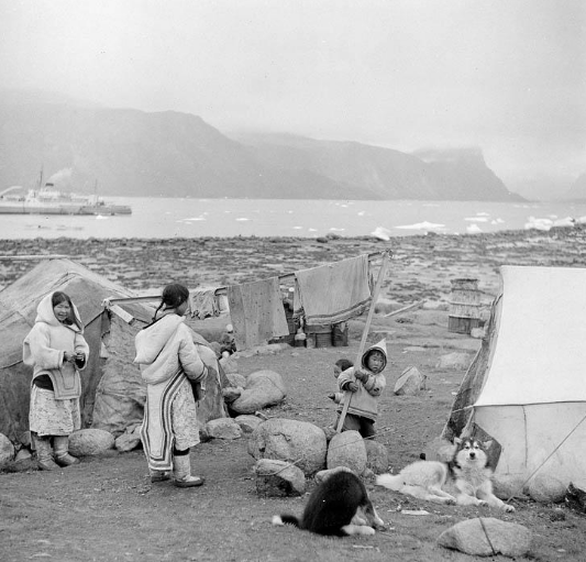 Những túp lều của người Inuit bản địa ở Pond Inlet. (Nguồn ảnh: ATI)