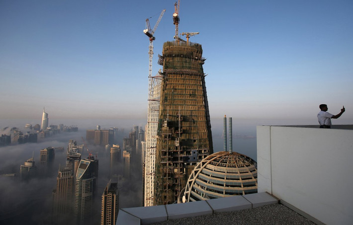 Nhiều tòa nhà chọc trời ở Dubai do các công nhân đến từ Ấn Độ xây dựng.
